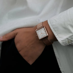 Mia | Square Face Watch - Alltägliche Raffinesse - - Mia | Square Face Watch - Alltägliche Raffinesse - €25 - Concept FashionLab