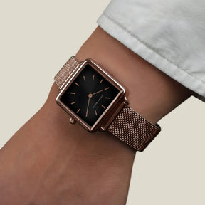 Ava | Quadratische Rose Gold Uhr - Trendy Mesh Strap - - Ava | Quadratische Rose Gold Uhr - Trendy Mesh Strap - €25 - Concept FashionLab