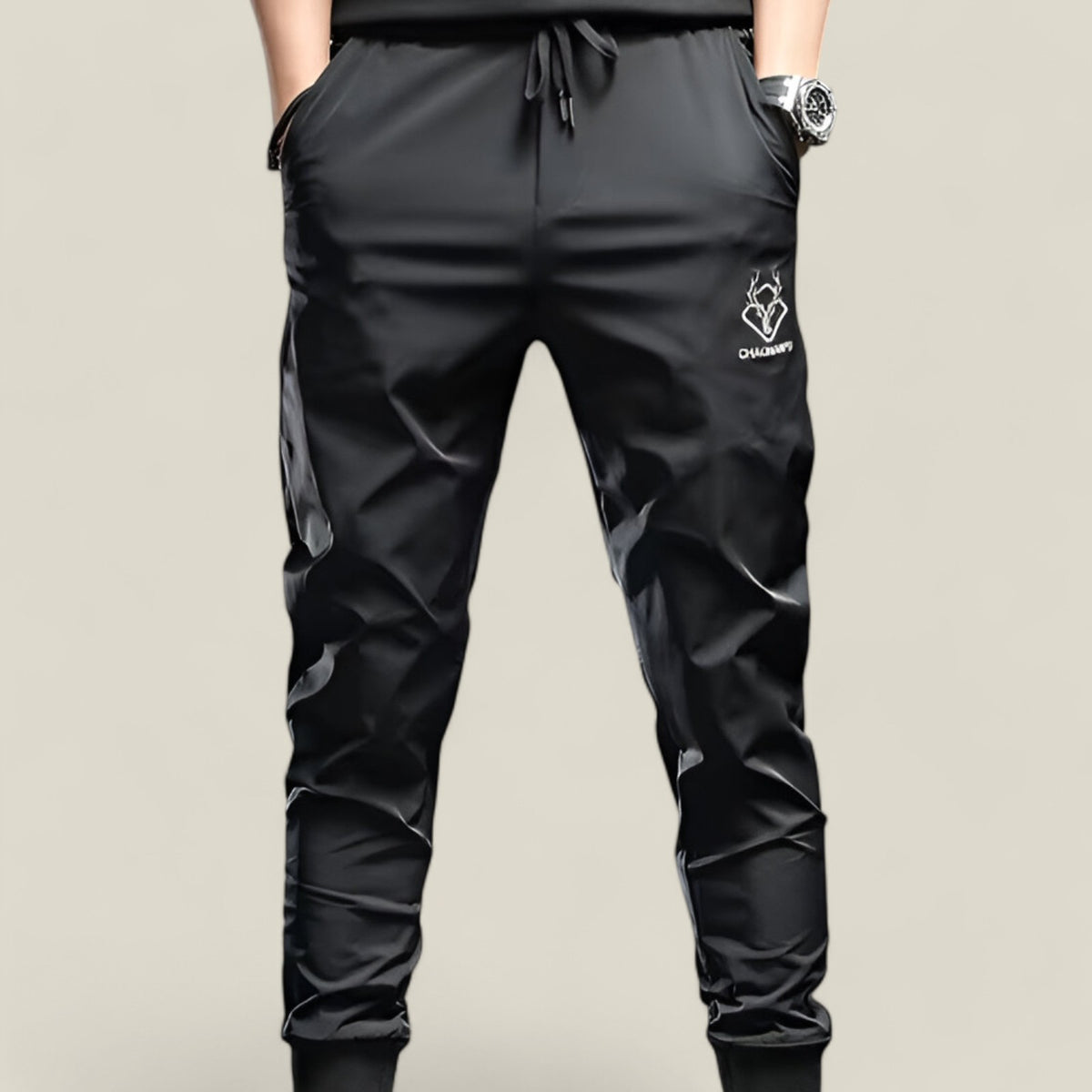 Johann | Slim Fit Jogginghose - Leicht & Elastisch - Schwarz - Johann | Leichtgewichtige Slim Fit Jogginghose - Komfort mit Elasthan Taillenzug - €25 - Concept FashionLab