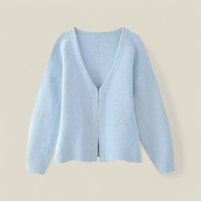 Darina | Eleganter Damen-Frühlingsanzug: Cardigan und Strickrock - Hellblau Oberteil - Darina | Eleganter Damen-Frühlingsanzug: Cardigan und Strickrock - €25 - Concept FashionLab