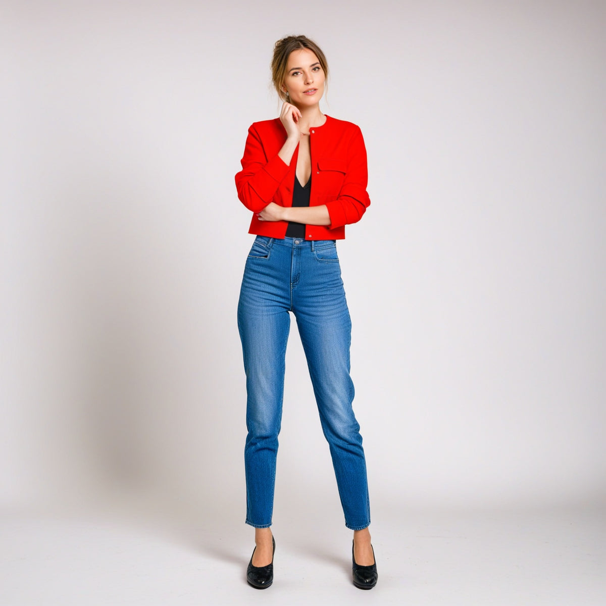 Scarlet | Roter Damen-Kurzblazer – Eleganz für Streetwear & Urlaub - - Scarlet | Roter Damen-Kurzblazer – Eleganz für Streetwear & Urlaub - €25 - Concept FashionLab